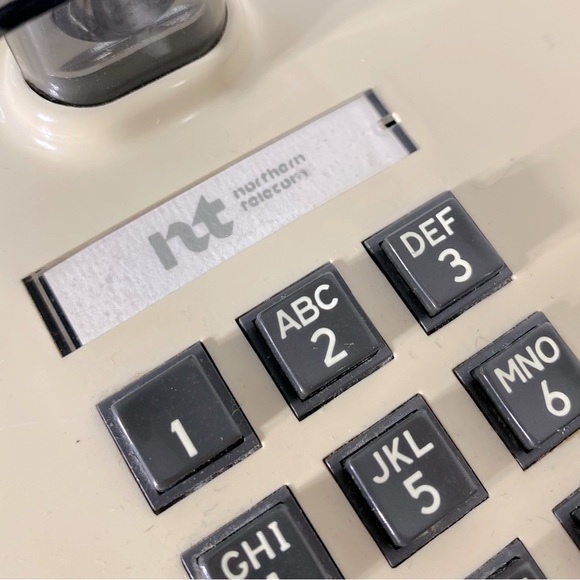 Vintage 70s Northern Telecom Ivory Round Push Button Phone Telephone - Picture 11 of 16